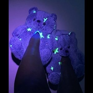 🆕️Plush Glow in the Dark Bear Slippers, OS